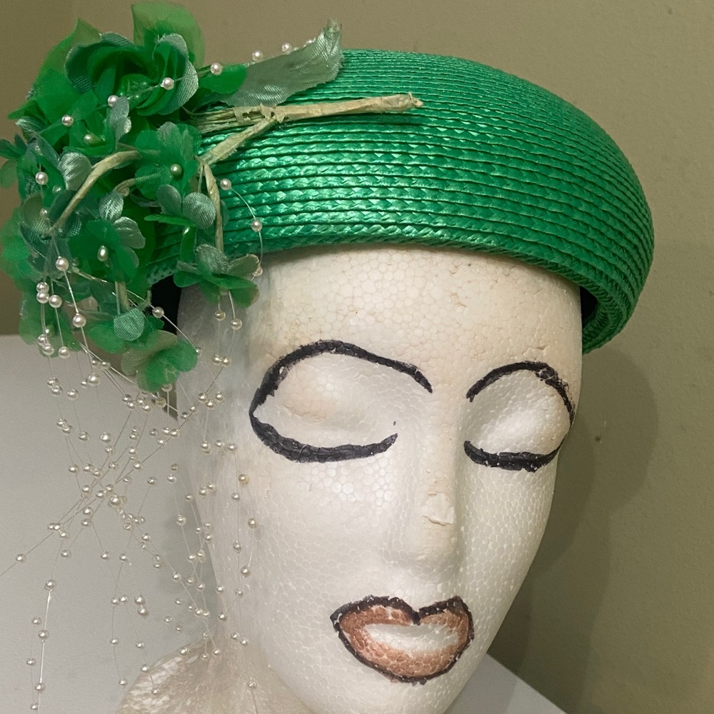 Really Cute Green Dress Hat / Church Hat